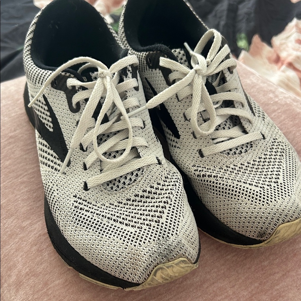 Brooks Revel 5 sneakers 8